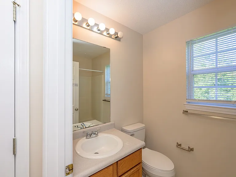 106 Keith Ct — Photo 21