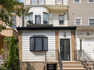 34 46th St FLOOR 2, Weehawken, NJ 07086