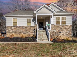 5120 Kings Pinnacle Dr, Kings Mountain, NC 28086