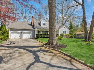 555 Oakwood Dr, Southold, NY 11971