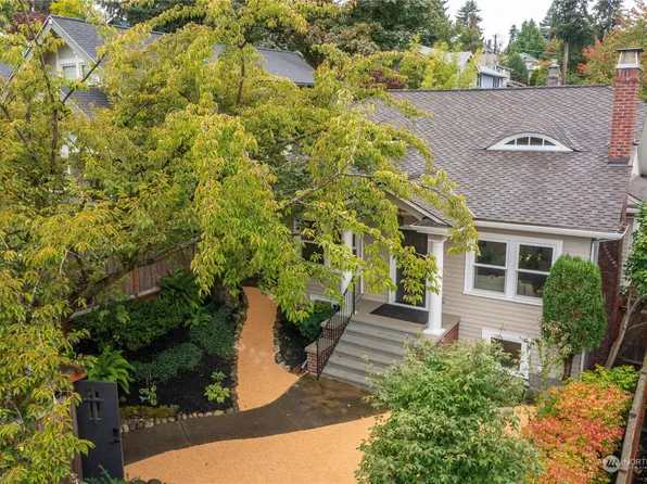 2939 Mayfair Avenue N, Seattle, WA 98109