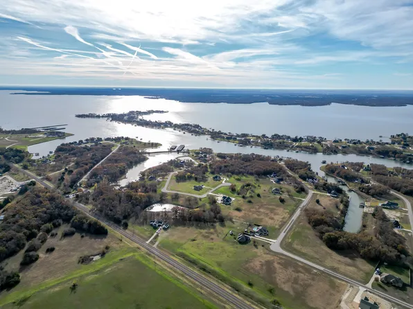 The Shores Dr, Corsicana, TX 75109