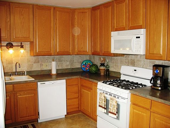 2nd image of 1803 W Pacific Pl