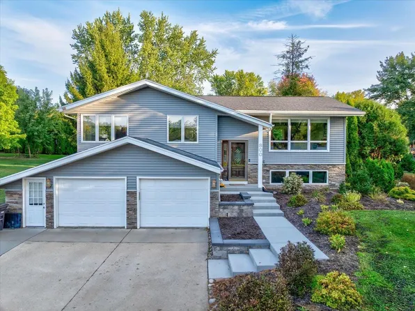 800 Roosevelt Street, Stoughton, WI 53589