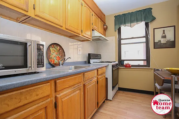 Sold by Keller Williams Realty Landmark II | media 11