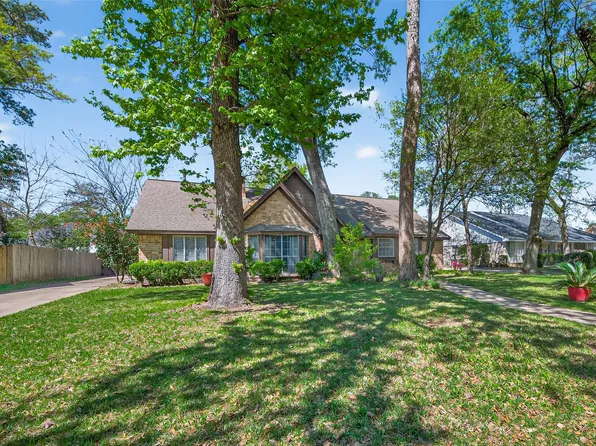 1010 Rhine Ln, Houston, TX 77090