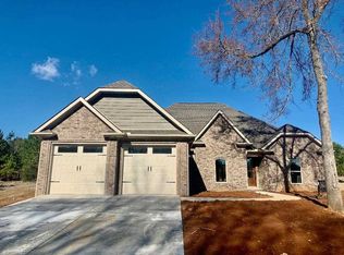 2579 Sky Park Rd, Florence, AL 35634