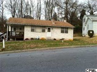 111 R St, Steelton, PA 17113