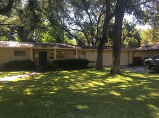 4 Meadow Ln, Del Rio, TX 78840