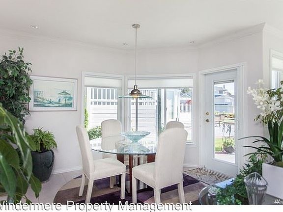 4th image of 909 Marine Dr Unit 108