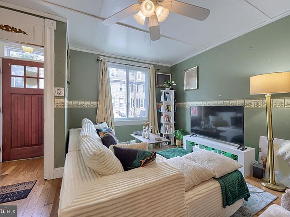 3rd image of 636 1st St