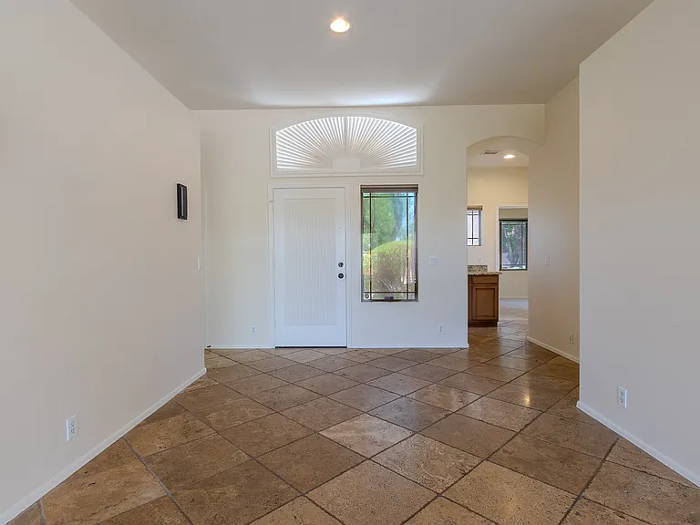 20457 N 80th Dr — Photo 4