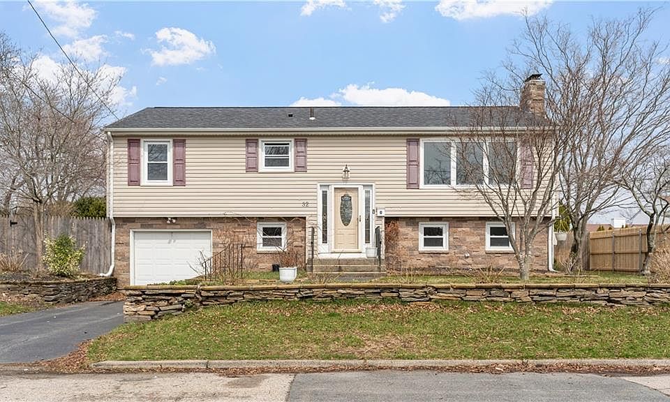 1st image of 32 Milburn Rd