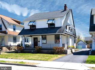 145 Grandview Rd, Ardmore, PA 19003