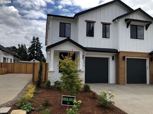 2414 SE Maybrook Ln #L18b, Portland, OR 97222