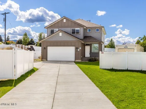 3289 N Fireball Ct, Post Falls, ID 83854