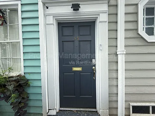 93 Tradd St Photo 1