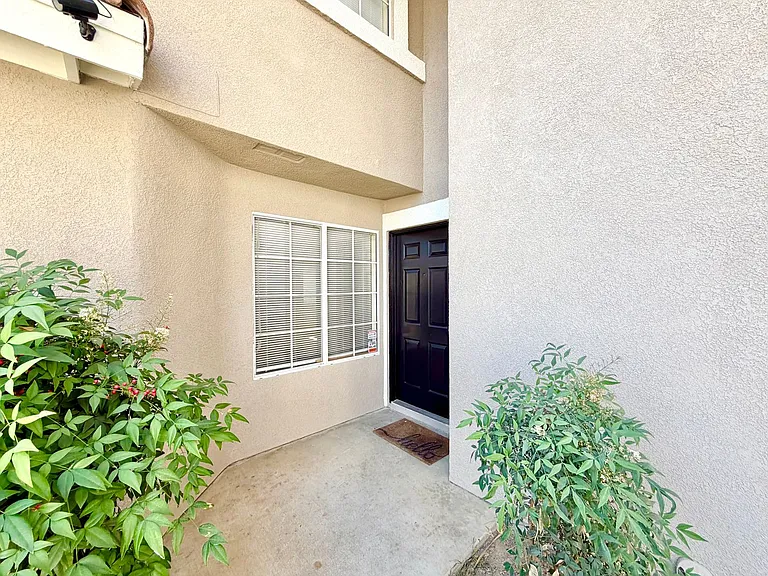 541 Ocean Ave — Photo 4