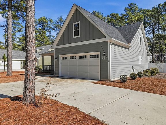 3rd image of 1267 Linden Road