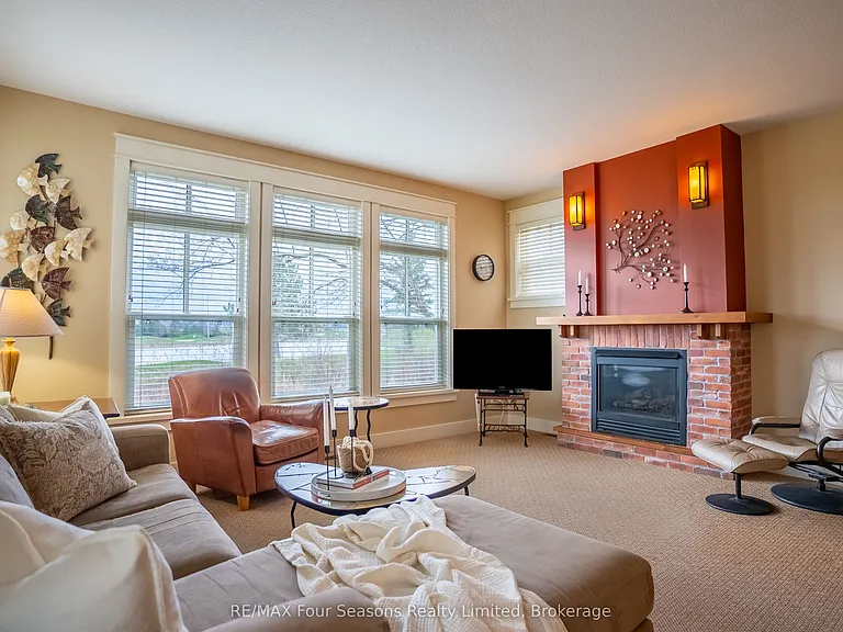 125 Fairway Ct #125 — Photo 12