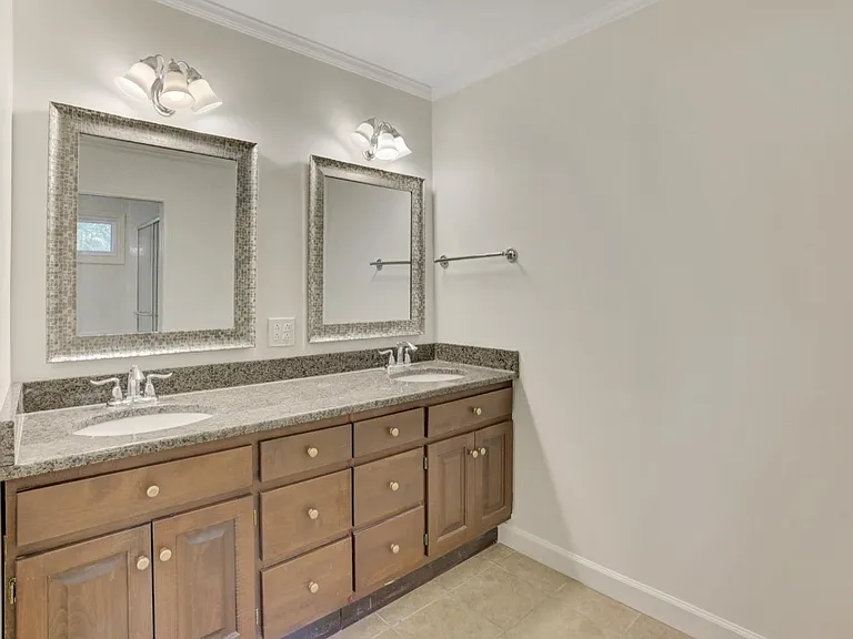 121 Marshdale Ave SW — Photo 21