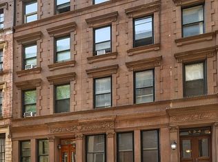 132 W 73rd St, New York, NY 10023