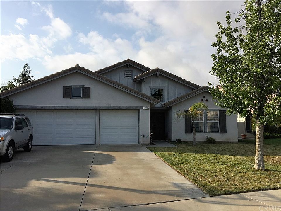 1st image of 42153 Thoroughbred Ln