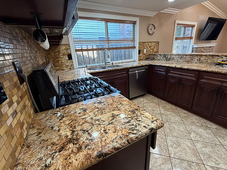 7189 Camel Rock Way — Photo 4