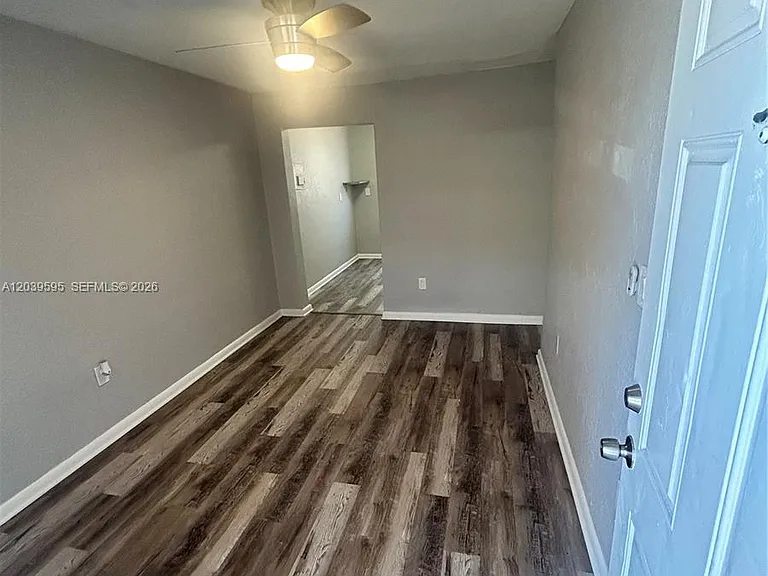 161 NW 15th St #3 — Photo 8