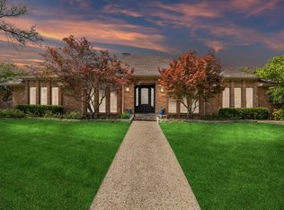9533 Loma Vista Dr, Dallas, TX 75243