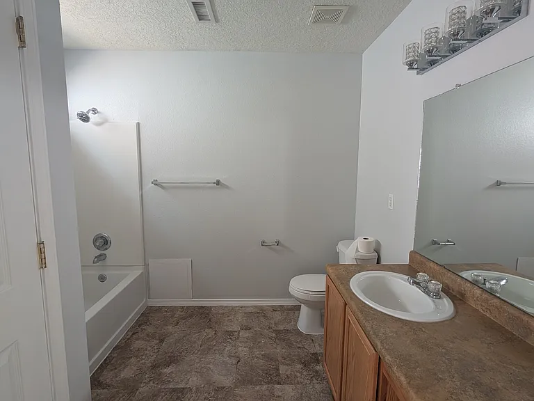10815 McMichael Ln SW — Photo 7