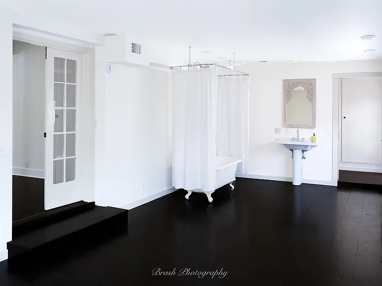181 Alvarado Ave — Photo 3