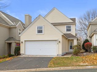 8716 N Bay Dr, Chanhassen, MN 55317