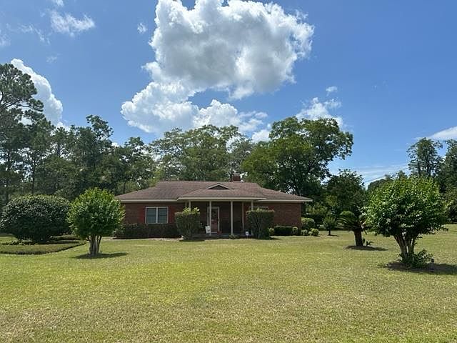 71 Wilson St, Hazlehurst, GA 31539 | MLS #20861 | Zillow