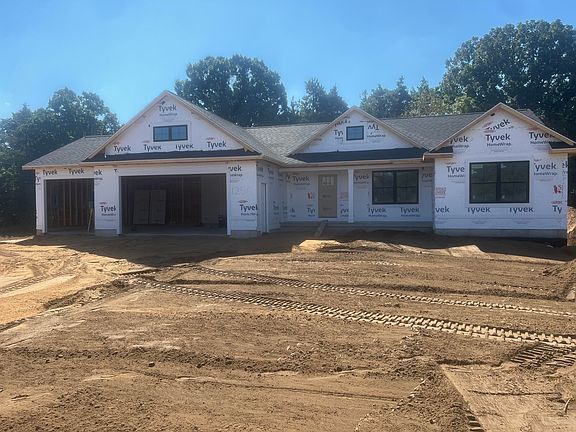 2nd image of 1250 Secluded Pines Dr