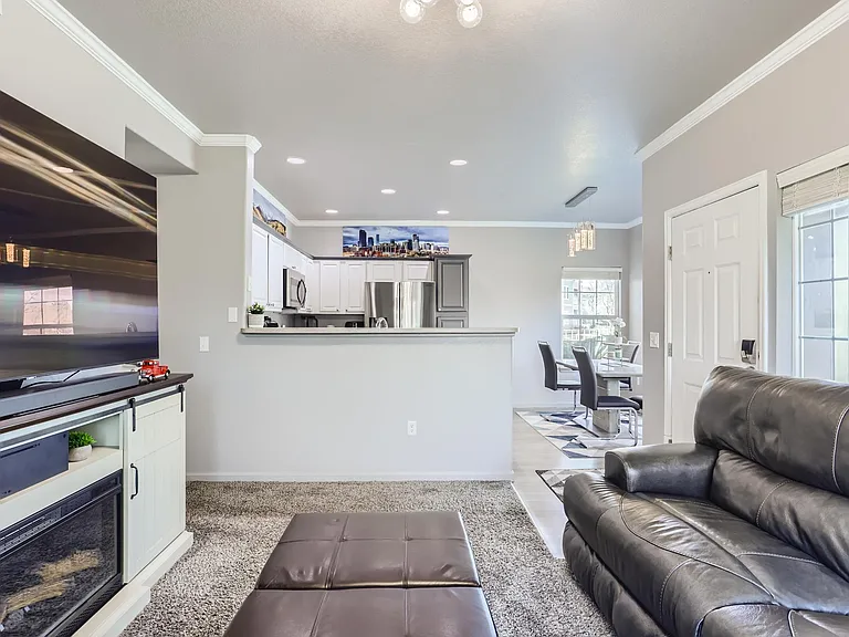 1415 S Galena Way #104 — Photo 7