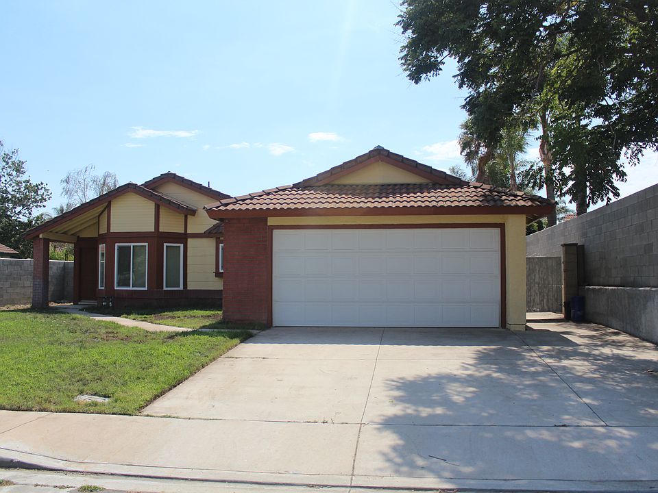 1st image of 11576 Oakwood Dr