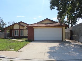 11576 Oakwood Dr, Fontana, CA 92337