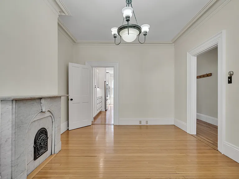 92 Thorndike St — Photo 15
