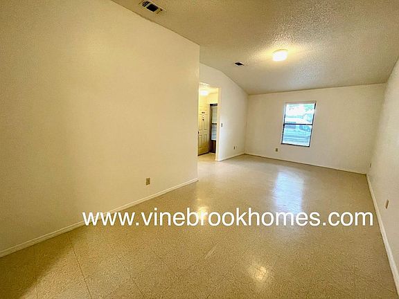 4th image of 2179 Santa Ana Ct