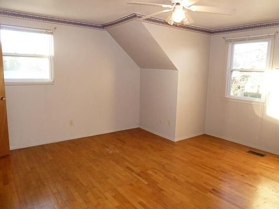 5th image of 2330 Cogswell Dr