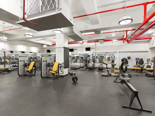 365 Bridge Street image 13 of 21