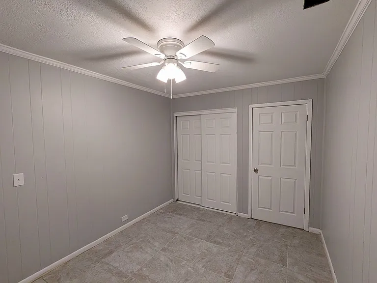 1123 Kimberly Dr — Photo 7