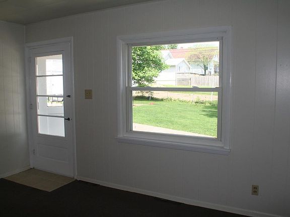 2nd image of 1630 1/2 Euclid Ave