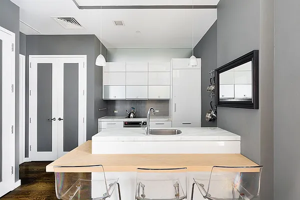 Sold by Compass | media 1