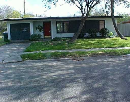 1st image of 13745 Eaglesnest Bay Dr