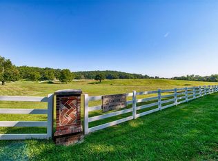 945 Wild Horse Creek Rd, Chesterfield, MO 63005