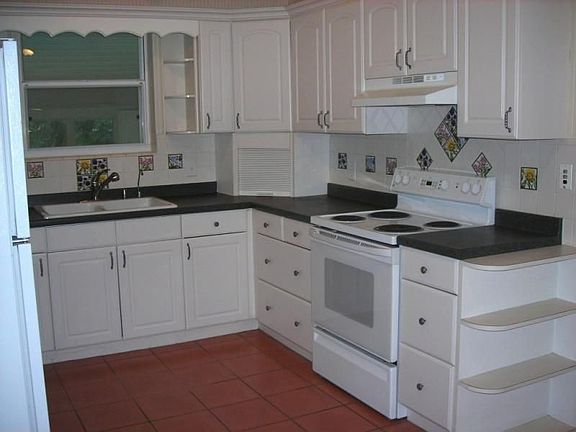 4th image of 1262 Preston Pl