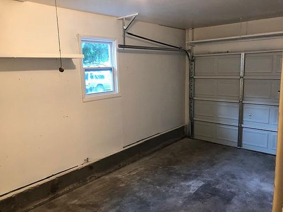 attached 1-car 
garage