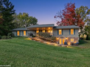 1048 Parkway Dr, Logan, OH 43138